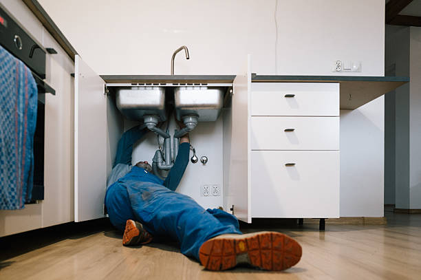 Professional Emergency Plumber technician working in Forest Hills, PA
